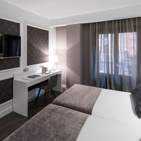 กาตาโลเนีย มักดาเลเนส โฮเทล Hotel บาร์เซโลนา ภายนอก รูปภาพ