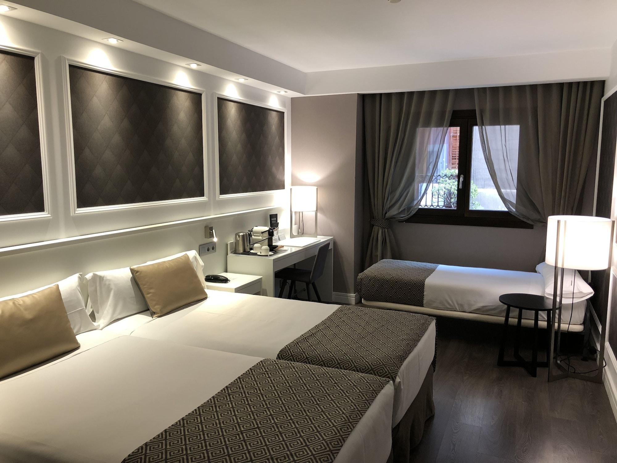 กาตาโลเนีย มักดาเลเนส โฮเทล Hotel บาร์เซโลนา ภายนอก รูปภาพ